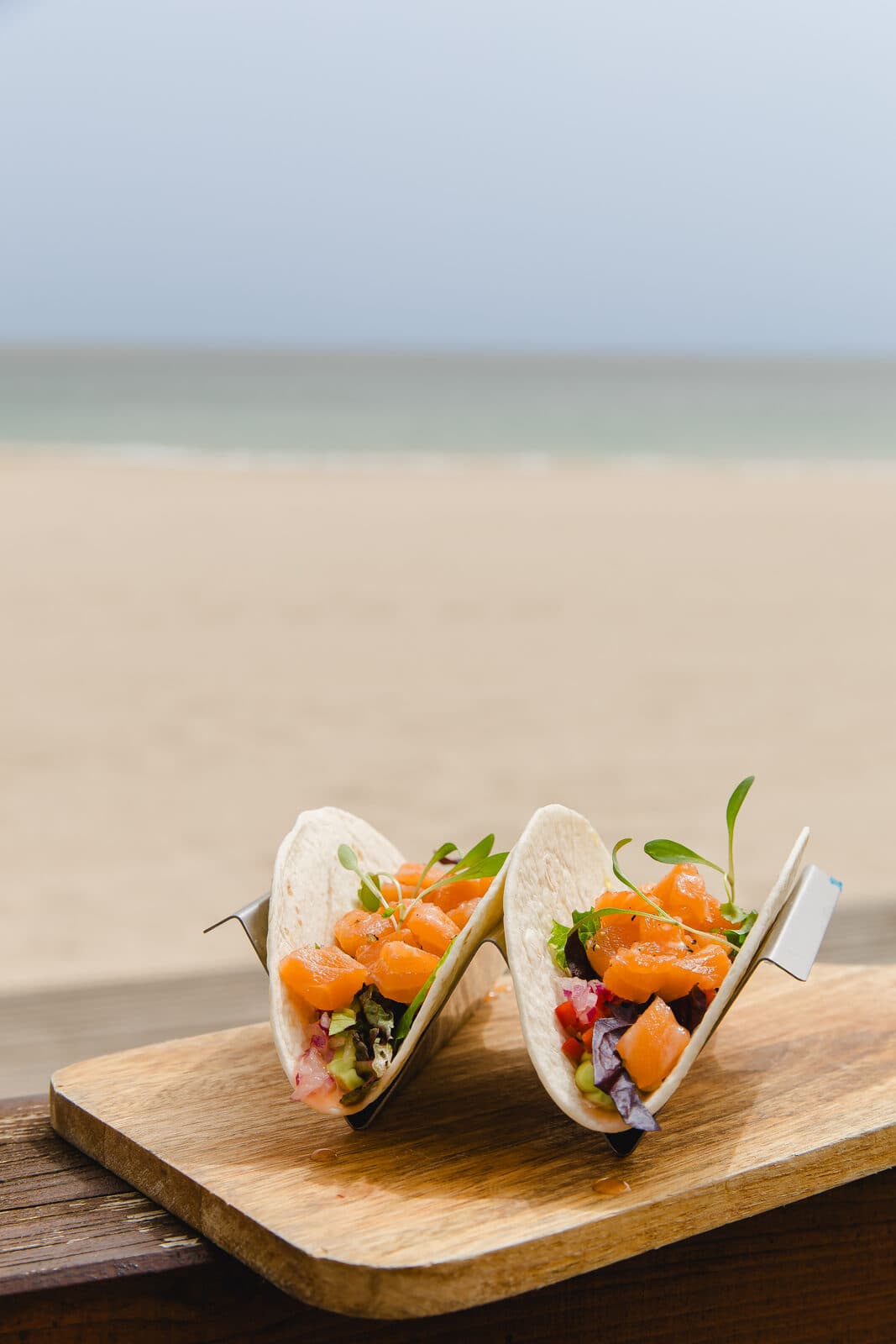Tacos de salmão e abacate